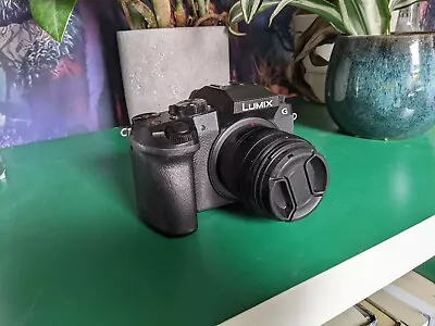 Panasonic Lumix DMC-G7K Camera Black & 14-42mm Kit Lens + Tripod+ Accessories  • £99.18