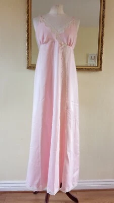 £12.50 • Buy Vintage St. Michael Pink Negligee Nightie With Lace And Front Slit