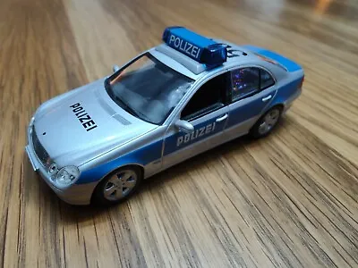 Minichamps Mercedes Benz E Klasse Polizei 1:43 Scale Police E Class • £22