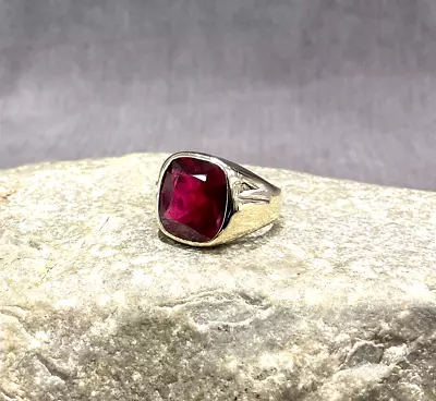 Vintage 10k Yellow Gold & Synthetic Ruby Men's Ring • $595