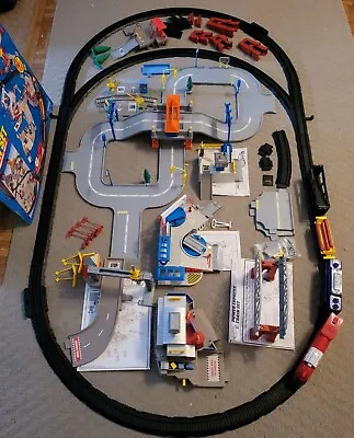 Vintage 1999 Hot Wheels Deluxe World Train Set Mattel - No Hot Wheels. • $300