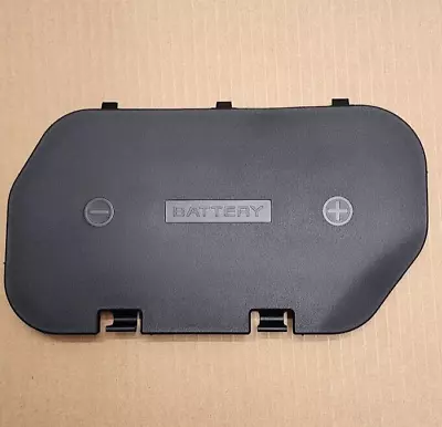 INFINITI G35 2003-2007 Battery Cover Door OEM 65278-AM600 • $39.99