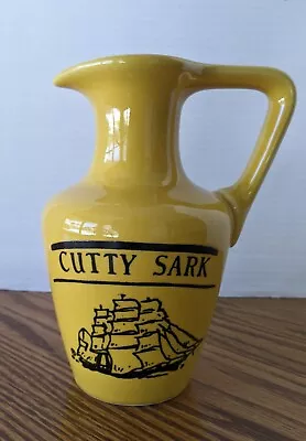 Vintage Cutty Sark Scotch Whiskey 24 Ounce Ceramic Yellow Bar Pitcher • $18.99