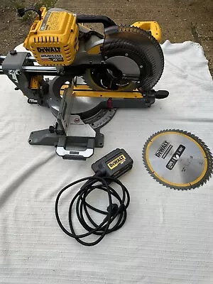 DEWALT DHS780T XR FlexVolt Mitre Saw • £102