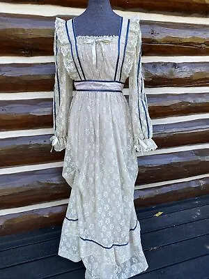 Corpse Bride Day Of Dead Vintage Wedding Dress Size Small • $35