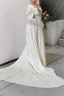 Vintage 1940s Liquid Moonlight Satin Ivory Wedding Dress With LONG Train & Lace • $74.99