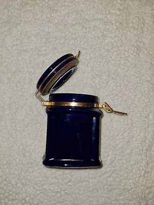 Vintage Jenners EDINBURGH Ceramic Blue Storage Jar With Vacuum Lid • £15