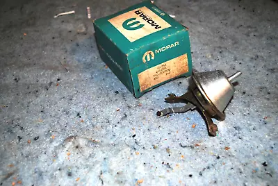 NOS MOPAR 1963 64 65 66 67 PLYMOUTH DODGE DISTRIBUTER VACUUM ADVANCE W/BIG BLOCK • $39.95