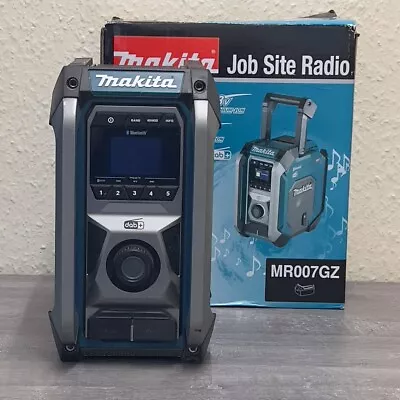 Makita Mr007gz 18v Dab/dab+ Job Site Radio With Bluetooth - Does Not Power On • £5.50