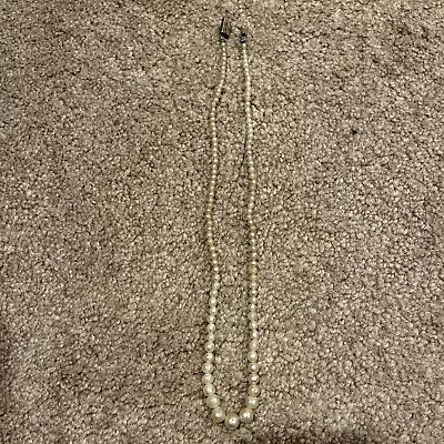 Vintage Faux Pearl Necklace Metal Clasp Is Loose • $5