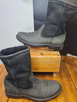 UGG Hartsville 5626 Boots Mens Sz 12 Black Buttery Leather Sheep Skin +Shearling • $55