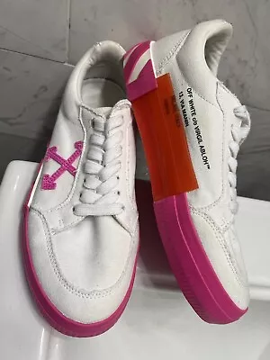 Off White X Virgil Abloh Low Canvas Vulcanized Sneakers White 38 / 7 • $120