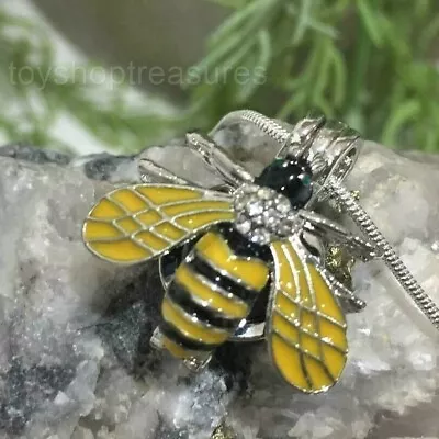$16.95 • Buy Crystal Bee Aromatherapy Essential Oil Diffuser Necklace With Lava Stone (by)