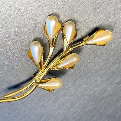 Mermaid-Core Vintage Branch Flowers Brooch Pin Teardrop Pearl Gold Plated 2.5 X1 • $25