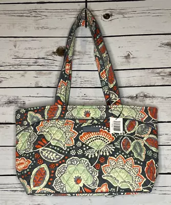 Vera Bradley Mandy Nomadic Floral Shoulder Bag Retired Vera Bradley Tote  • $39.97