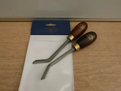 £32.89 • Buy Pair Of Crown 1/4  X 4   Rosewood Handle Corner Cleaning Chisels 175rc