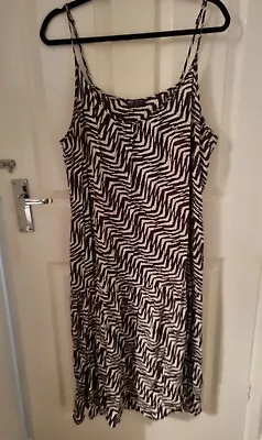 £2.99 • Buy M&S Collection Summer/ Beach Dress 🌞. Size 18. Great Condition. 