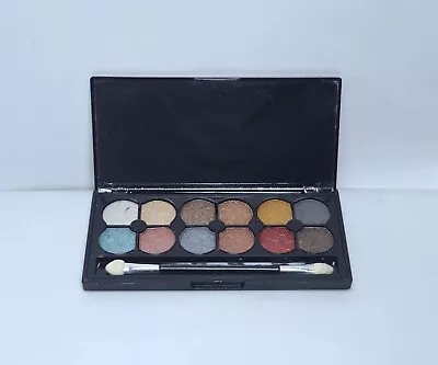 MAC × Hello Kitty 12 Colors Eye Shadow Palette - 25 G / .88 Oz  • $65