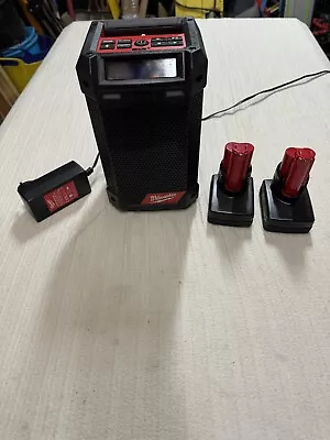 Milwaukee M12RCDAB+0 12V Radio & Charger And Batteries • £36