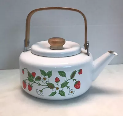 $15.99 • Buy White Enamel Tea Pot Strawberries 9” W Spout Farmhouse Decor Rustic Cheerful