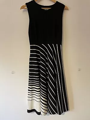 Women’s Carla Zampatti Dress. Size 8 • $65