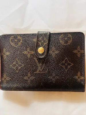 Authentic Vintage Louis Vuitton Monogram Canvas Kisslock Wallet Pre-Owned • $200