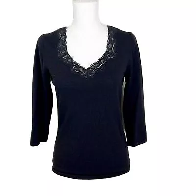 Jaclyn Smith Blouse Women Small Black Quarter Sleeve Knit Lace Collar V-Neck Top • £7.30
