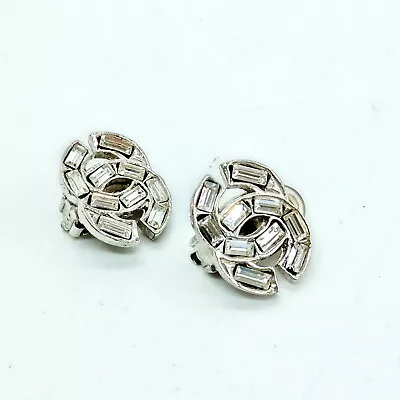 Chanel Earring  Silver  1 00 00 PM 3240357 • $52