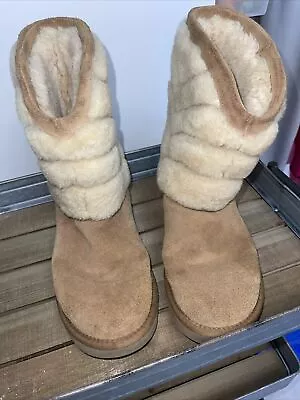 Ugg Boots Size 9 Tan W Exterior Fur • $35