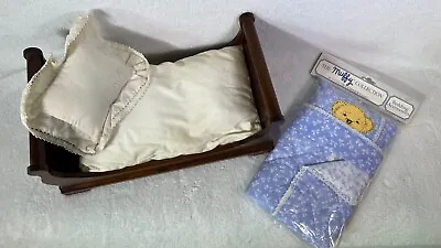 Muffy VanderBear’s Bed (NABCO#410) AND Bedding Accessories (NABCO #419) • $59.95