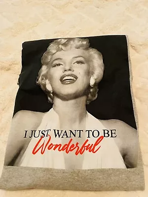 Marilyn Monroe Women’s Gray Top T-Shirt  Long Sleeve  Size Medium B300 • $14.25