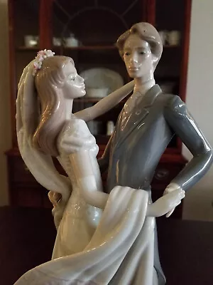 $275 • Buy Lladro #1528  I Love You Truly  Bride Groom Wedding Dance Porcelain Figurine
