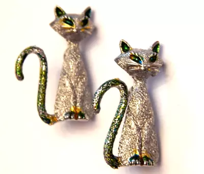 Set Of 2 Vintage Siamese Cat Brooches Twins Silver Tone With Green Accents • $14.99