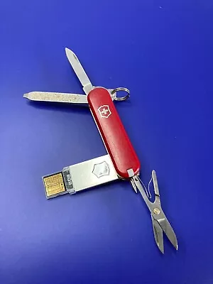 Victorinox Signature Slim Swiss Army Knife 8GB • $50