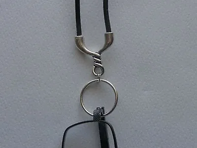 30  Unisex Genuine Leather Cord Eyeglasses Holder La Necklace Loop Ring Lanyard • $9.99