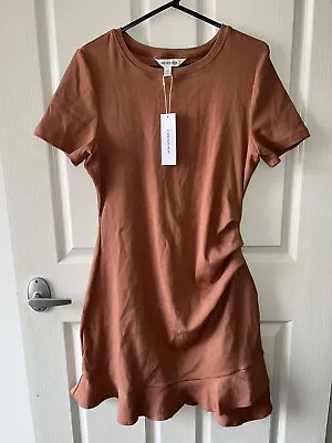 $75 • Buy Forever New Annie Rib Short Sleeve Frill Dress In Rust Women’s Size 16 NWT