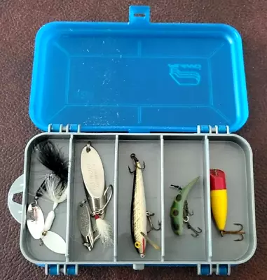 Plano 3213 Pocket Pak Mini Magnum 2-Sided Tackle Box W/23 Vintage Lures • $14.99