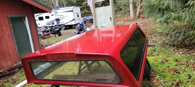 $500 • Buy 2013 Toyota Tundra 8' Red Leer Bed Canopy