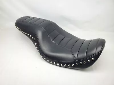 06-17 Oem Harley Dyna Super Glide  Studded Rib Seat 51819-07 Fxd Fxdc Fxdl Fxdwg • $225.69