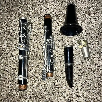 Bundy  Clarinet Vintage Resonite Selmer Antique Clarinet Perfect For Used Parts • $30