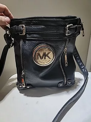 Michael Kors Fulton Black Pebbled Leather Crossbody Bag W Adjustable Strap  • $29
