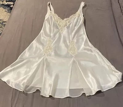 Vintage 1997 Victoria’s Secret Bridal Slip Dress Size Medium • $60