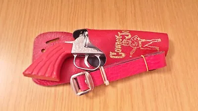 BH862: Lone Star Toy Deputy Dan Cowboy Western Revolver & Cowboy Joe Holster • £20