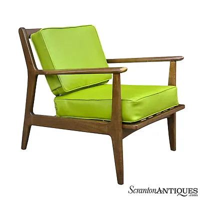 Mid-Century Modern Walnut Sculpted Lounge Chair By Viko Baumritter • $700