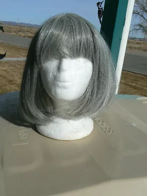 Grayish Silver Wig Bob Style Cheap !! • $16.75