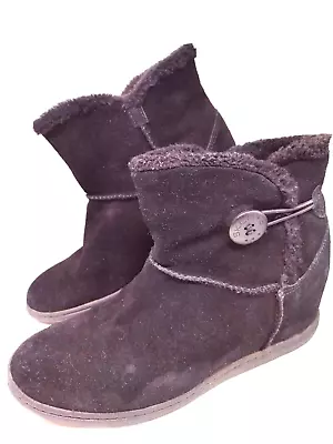 SKCH+3 By Skechers 48106 Black Suede Ankle Soft Boots W/Button Wedge Pull On 8.5 • $17.99