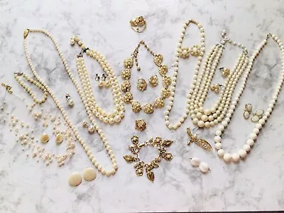 Vintage GoldTone And Faux Pearl Jewelry Mix Lot • $14.99
