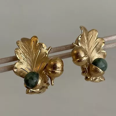 VINTAGE Wells Oak Leaf Clip On Earrings 1/20 12k Gold Filled Jade Acorn • $17.99