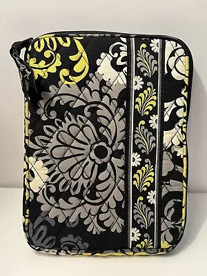 VERA BRADLEY Padded Quilted Baroque Tablet IPad Kindle Sleeve • $15