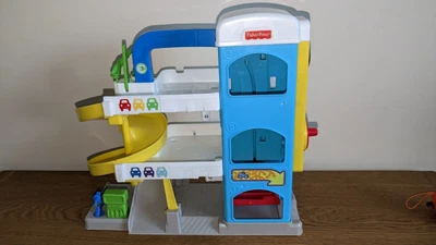 £0.99 • Buy Fisher-Price  Little People Helpful Neighbor's Garage Toy FHG50